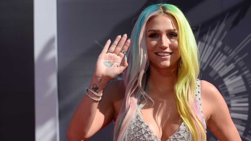 Kesha arrives at 2014 MTV Awards in California