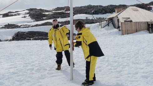 Flag raised during Antarctic ceremony