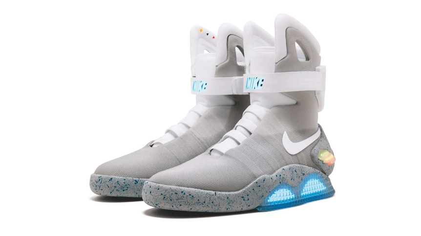 Metropolitano ensillar Sotavento Sotheby's auctions sneakers in first-of-its-kind sale featuring Back To The  Future shoes - ABC News