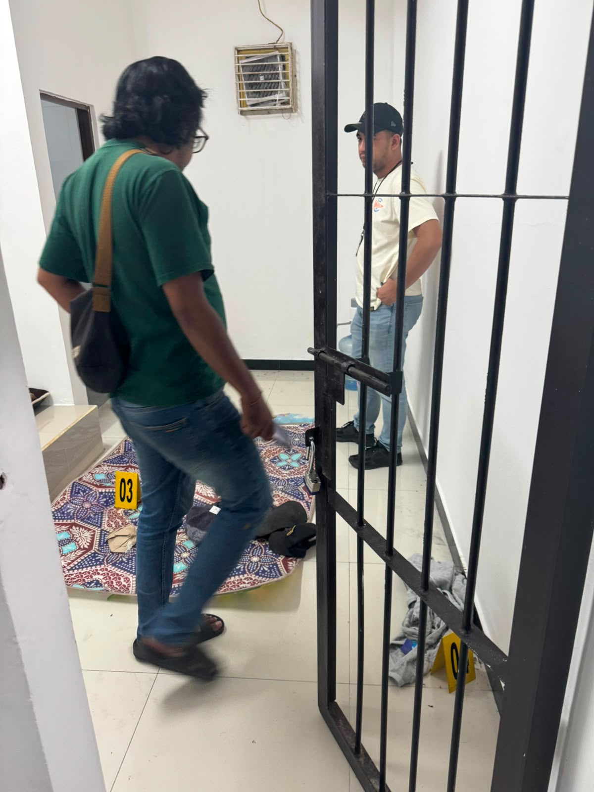 Australian man dies in Bali while awaiting deportation
