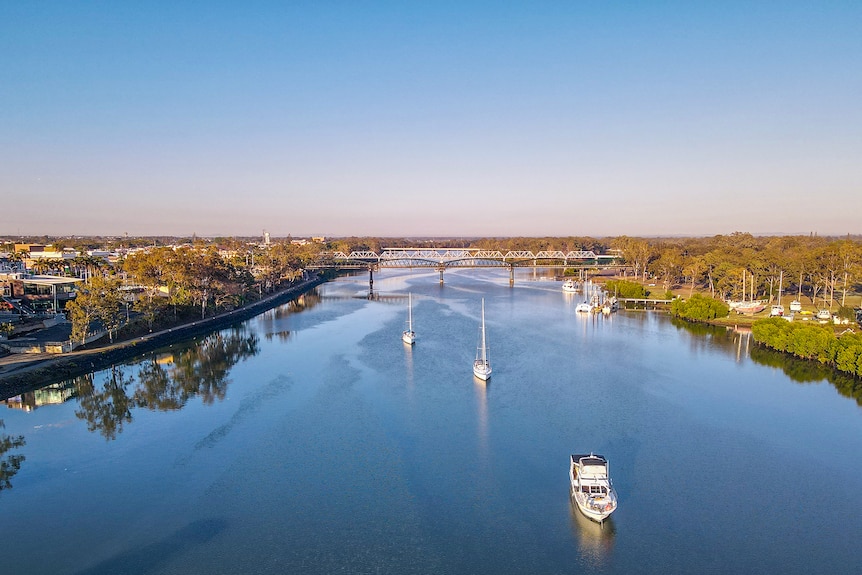 A large river flows through a regional city.