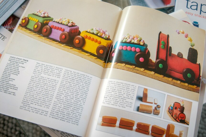 Train cake in Children's Birthday Cake Book.