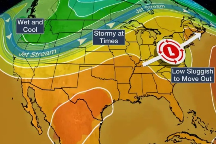 A map of the United States shows a weather pattern