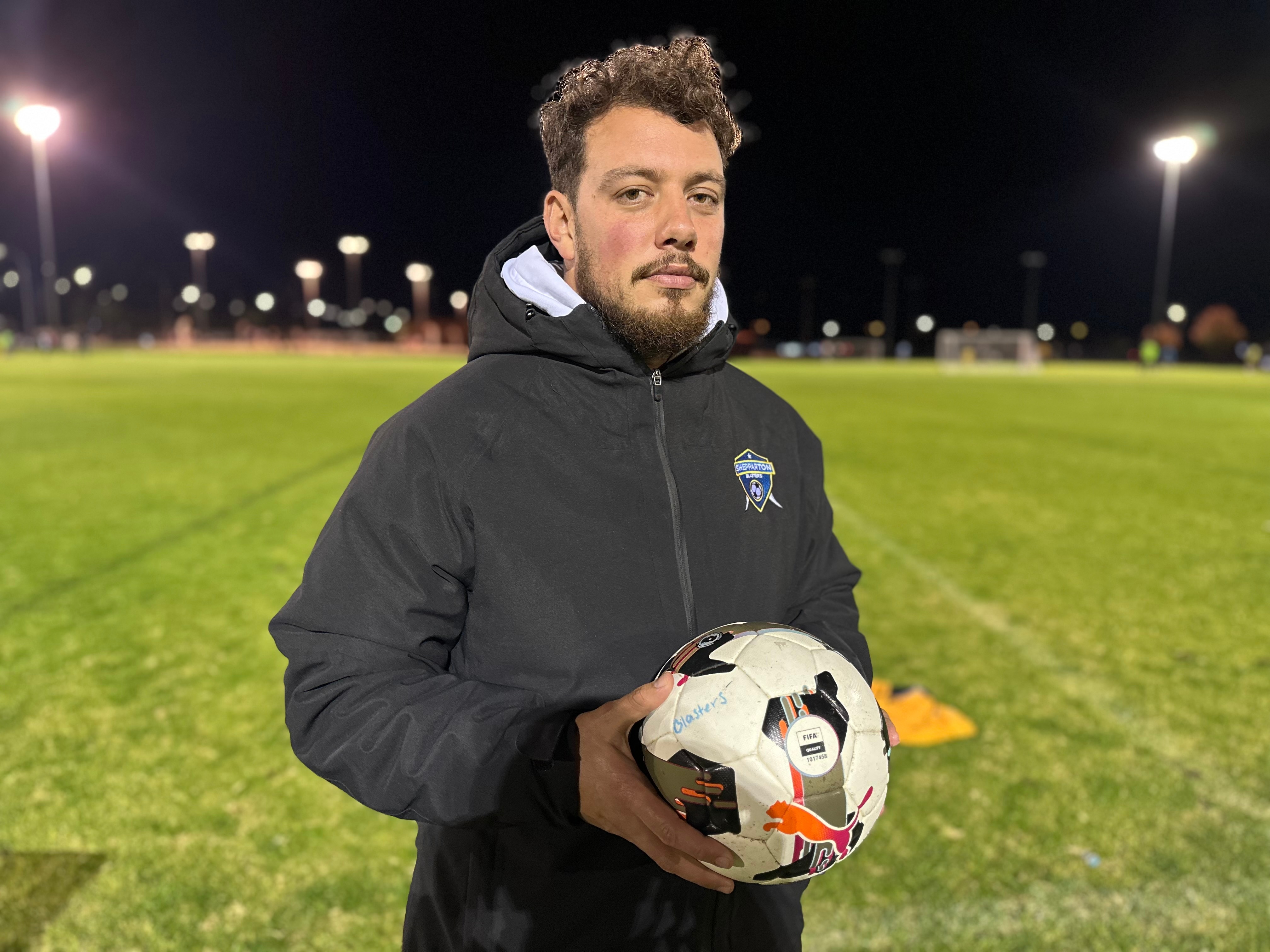 French soccer coach using Duolingo to help train his Aussie team