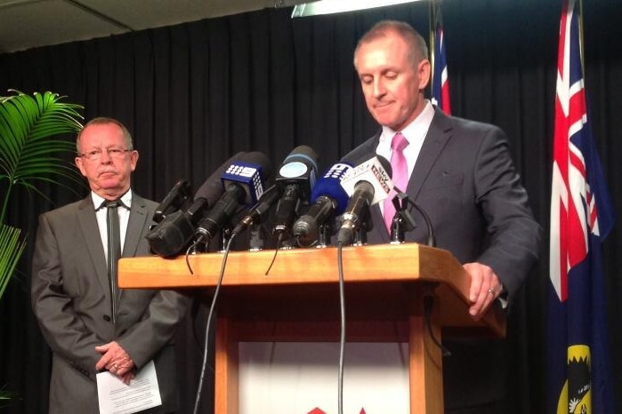 Geoff Brock and Jay Weatherill announce an agreement has been reached to form minority government.