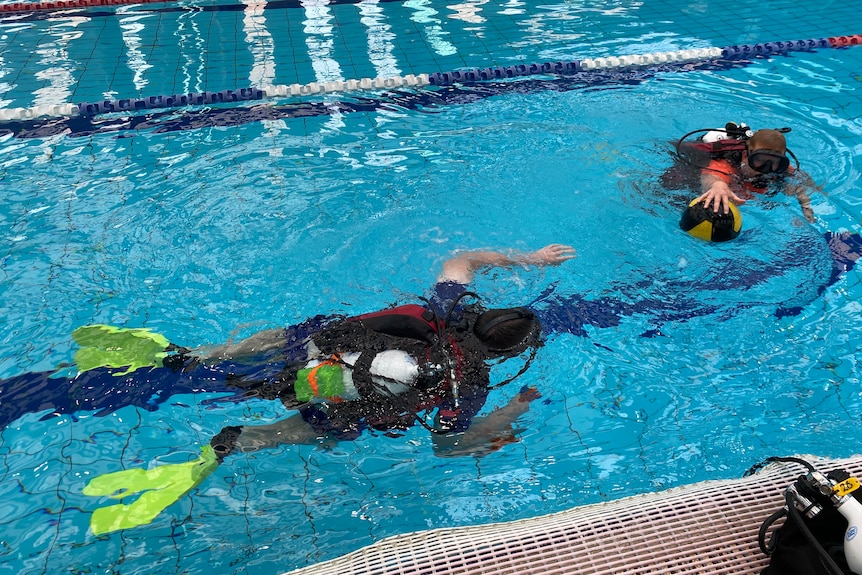 Two people taking part in immersion therapy.