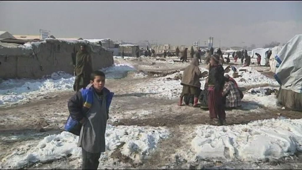 Refugees face harsh winter in Afghanistan - ABC News