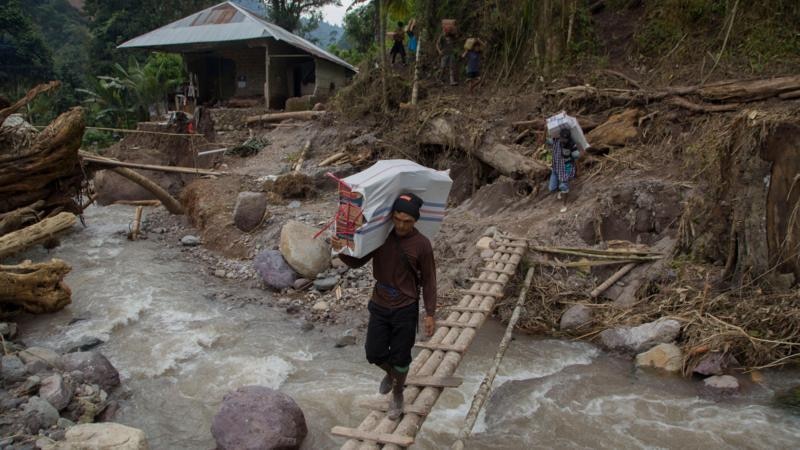 Bantuan Gantiang Mudiak Utara Surantiah Kecamatan Sutera Pesisir Selatan Sumbar ANTARA
