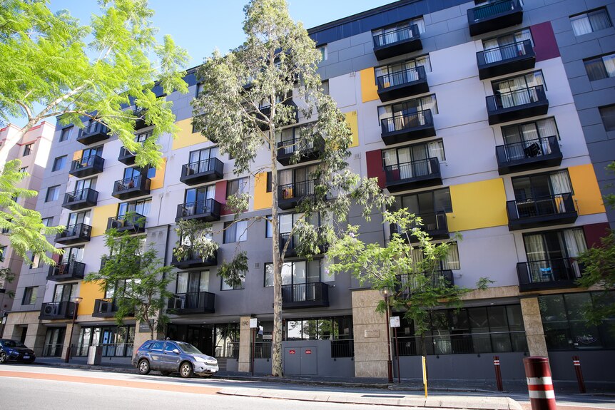 A wide shot of the Mont Clare Boutique Apartments in Perth.