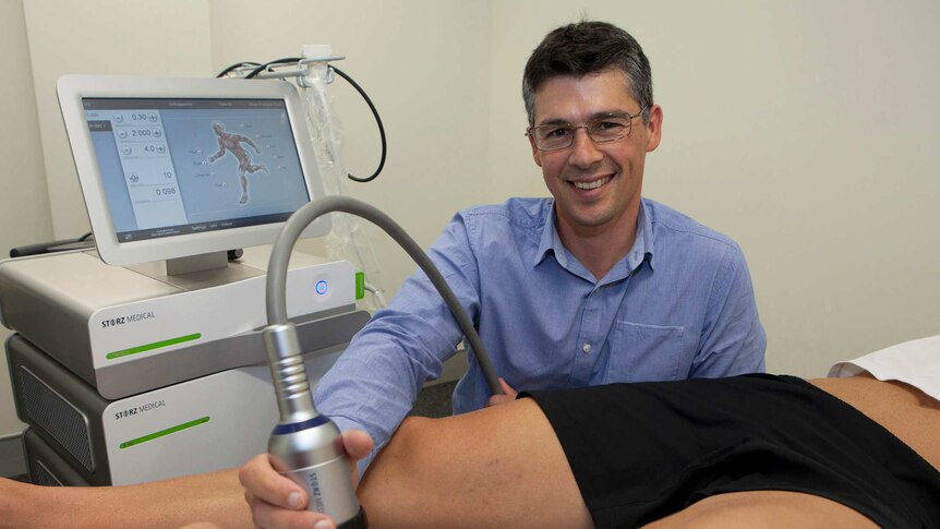 Dr Newman is using soundwaves to treat one of the most painful running injuries, shin splints.