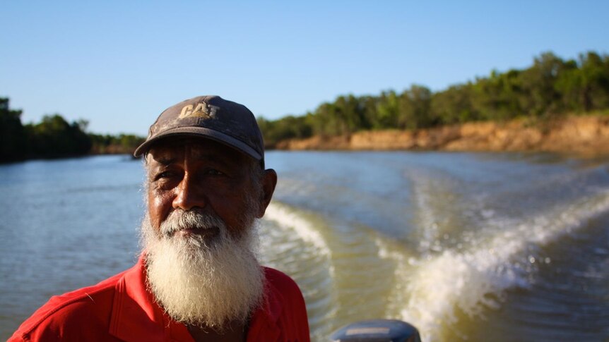 John Yanna speeds down the Albert River, Queensland