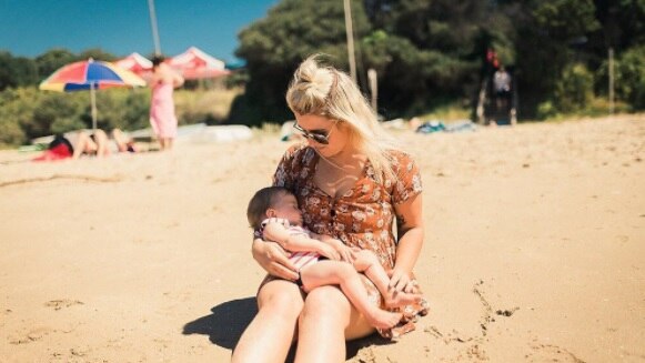 Tessa and a younger Memphis on the beach