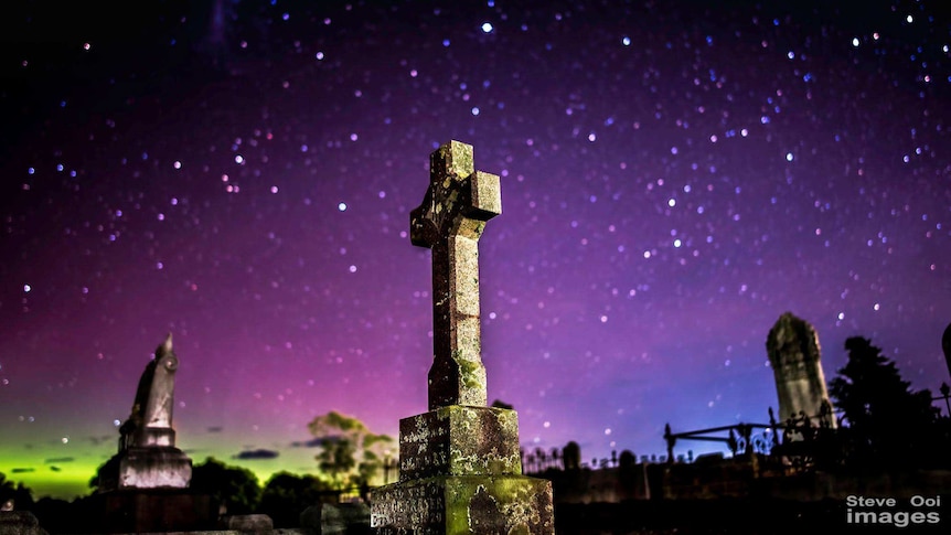 Aurora australis shot from graveyard in Tasmania