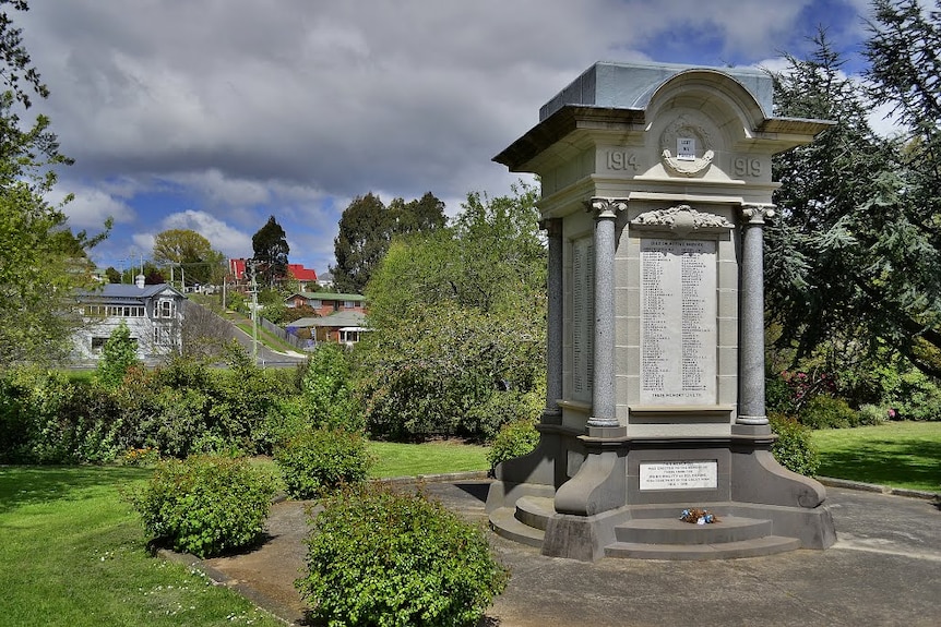 Deloraine war memorial