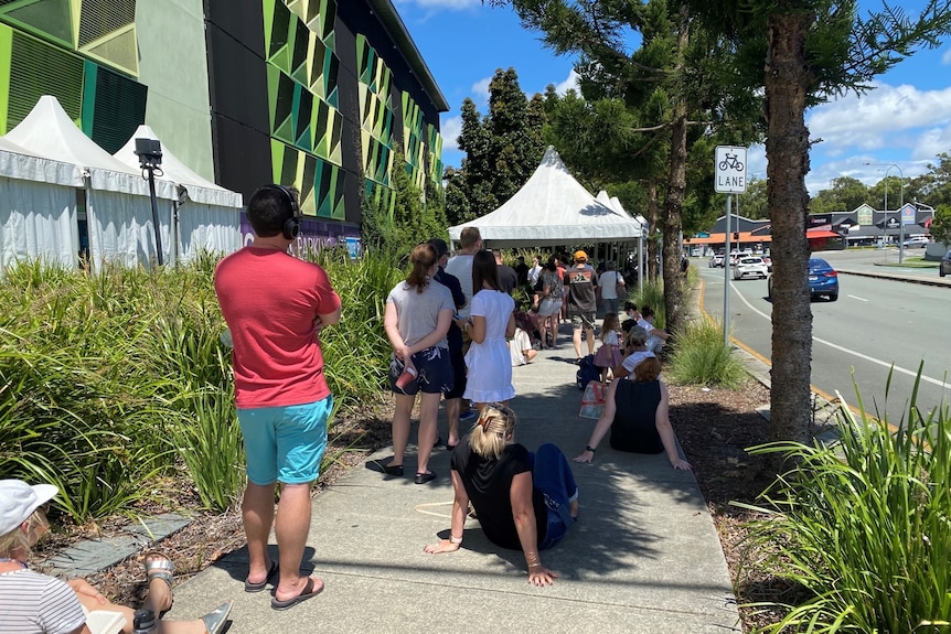 COVID-19 testing queue at Southport on the Gold Coast on January 3, 2022