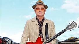 Dave Faulkner unleashes on Pauline Hanson over unauthorised use of hit song