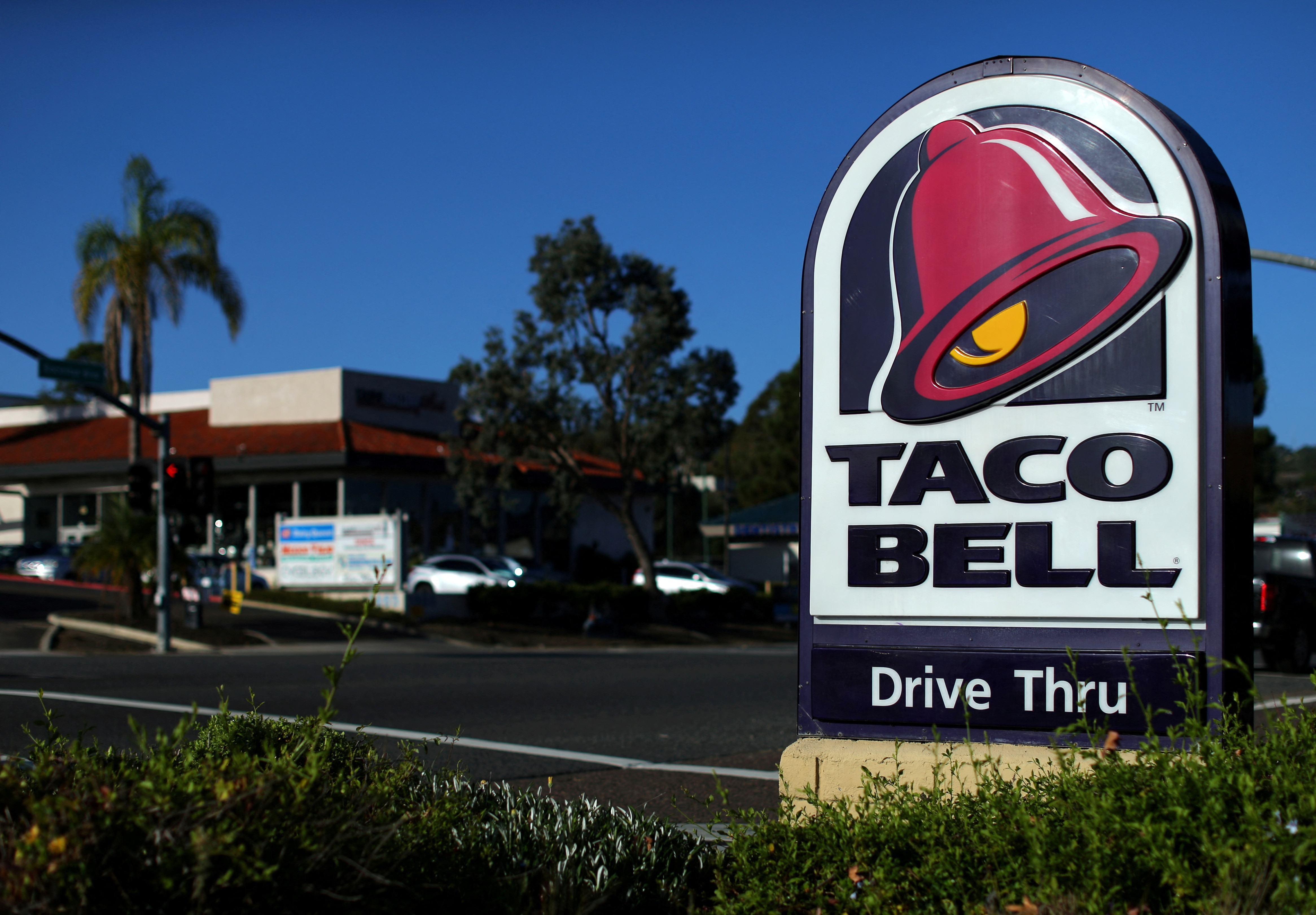 Taco Bell lettuce identified as a source of US diarrhoea outbreak
