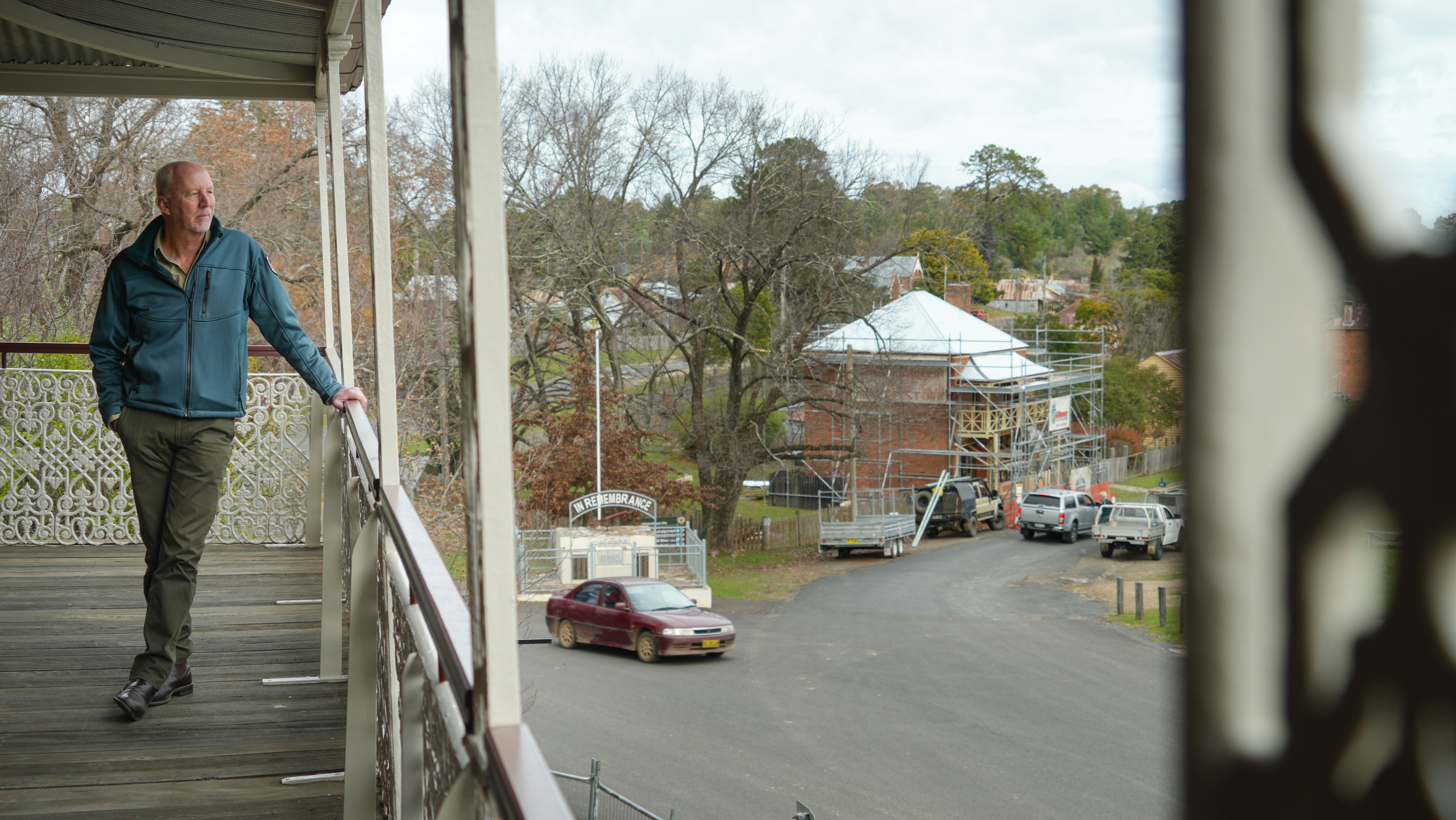 abc.net.au - Lani Oataway - Morgue, pub and mine for lease as village ponders return to golden days