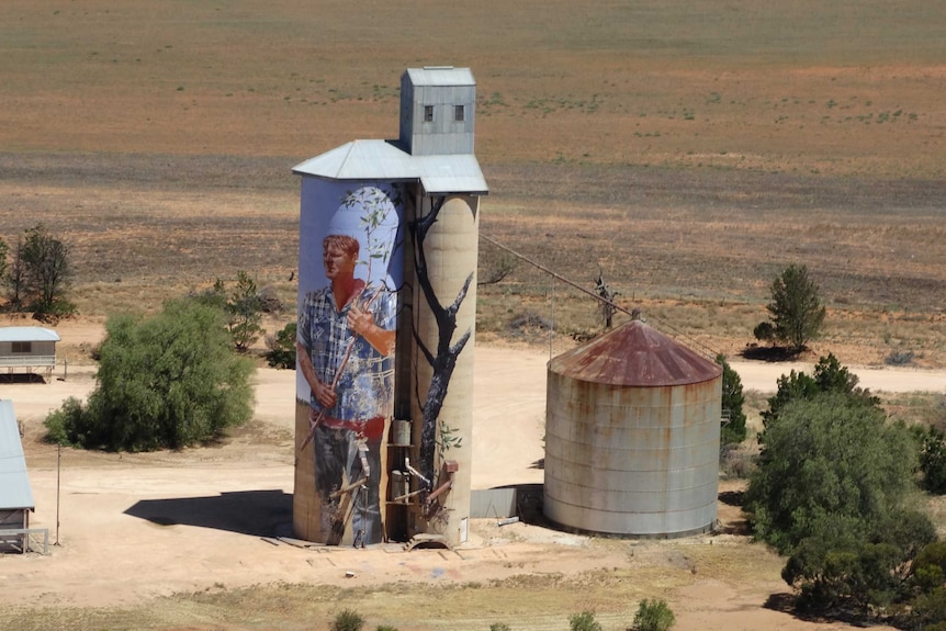 Silos in Patchewollock.