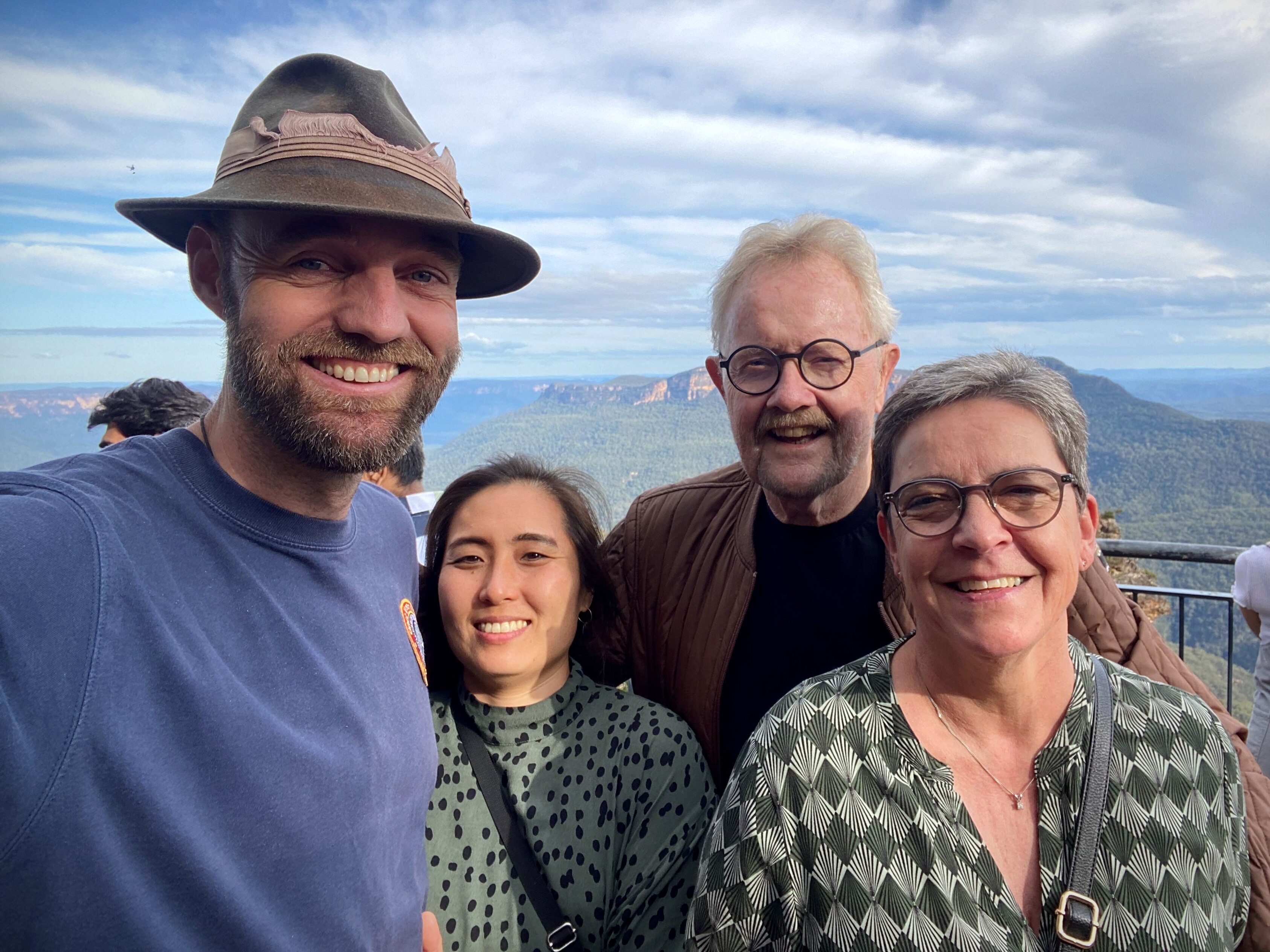 Thor Pedersen's family at the Blue Mountains