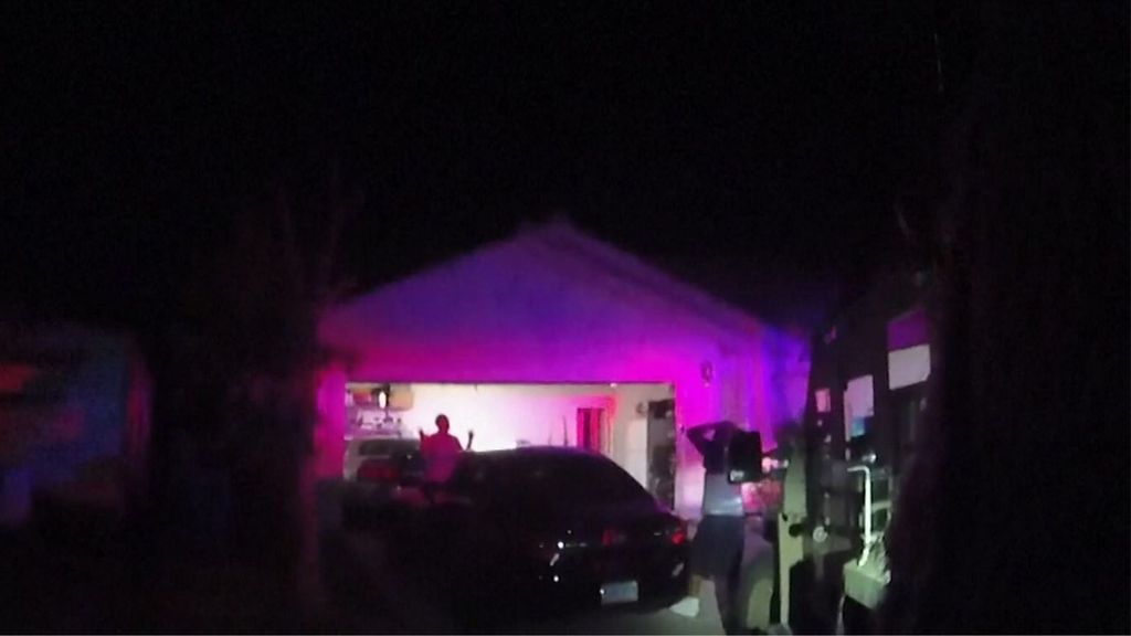 Police body cams show moment home was raided over Tupac murder - ABC News