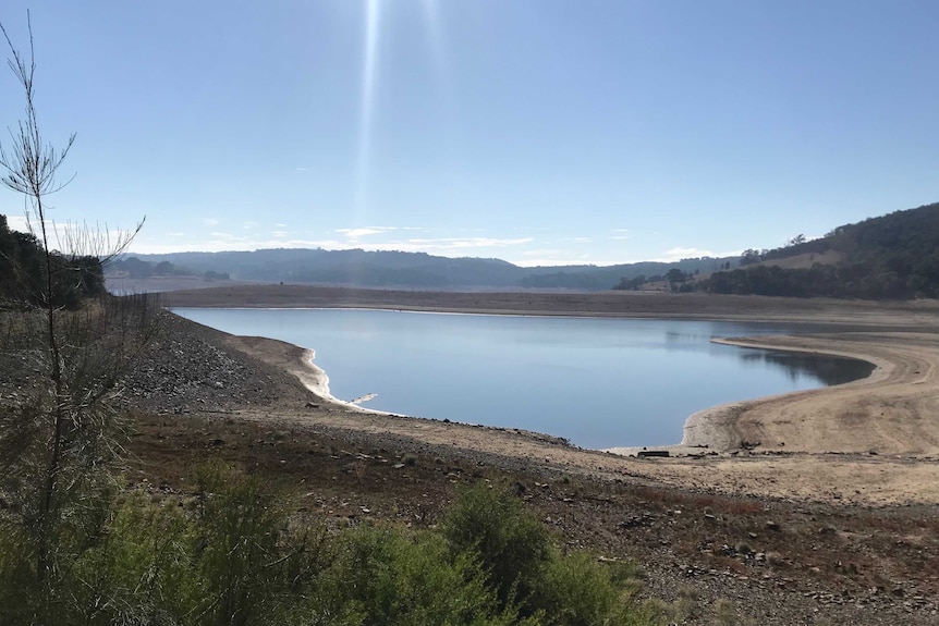 The sun over Sugar Loaf dam.