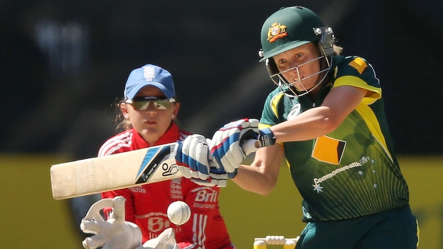 Alyssa Healy hits out during second T20