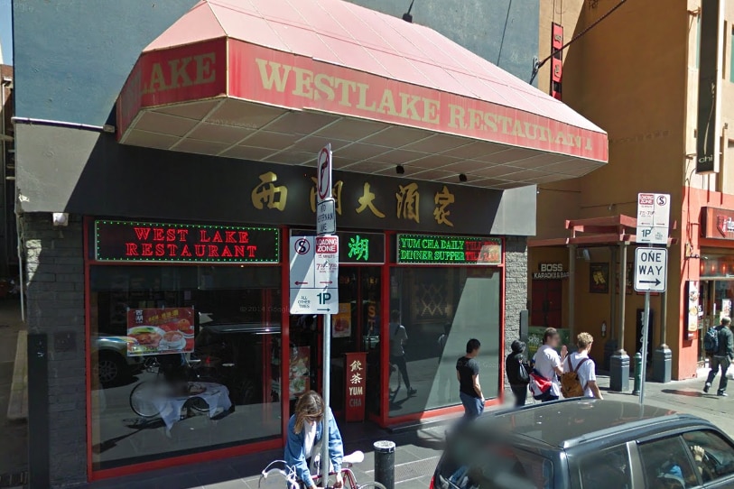 西湖酒家是反对这一欧式户外餐馆、酒吧建筑申请的唐人街商家之一。