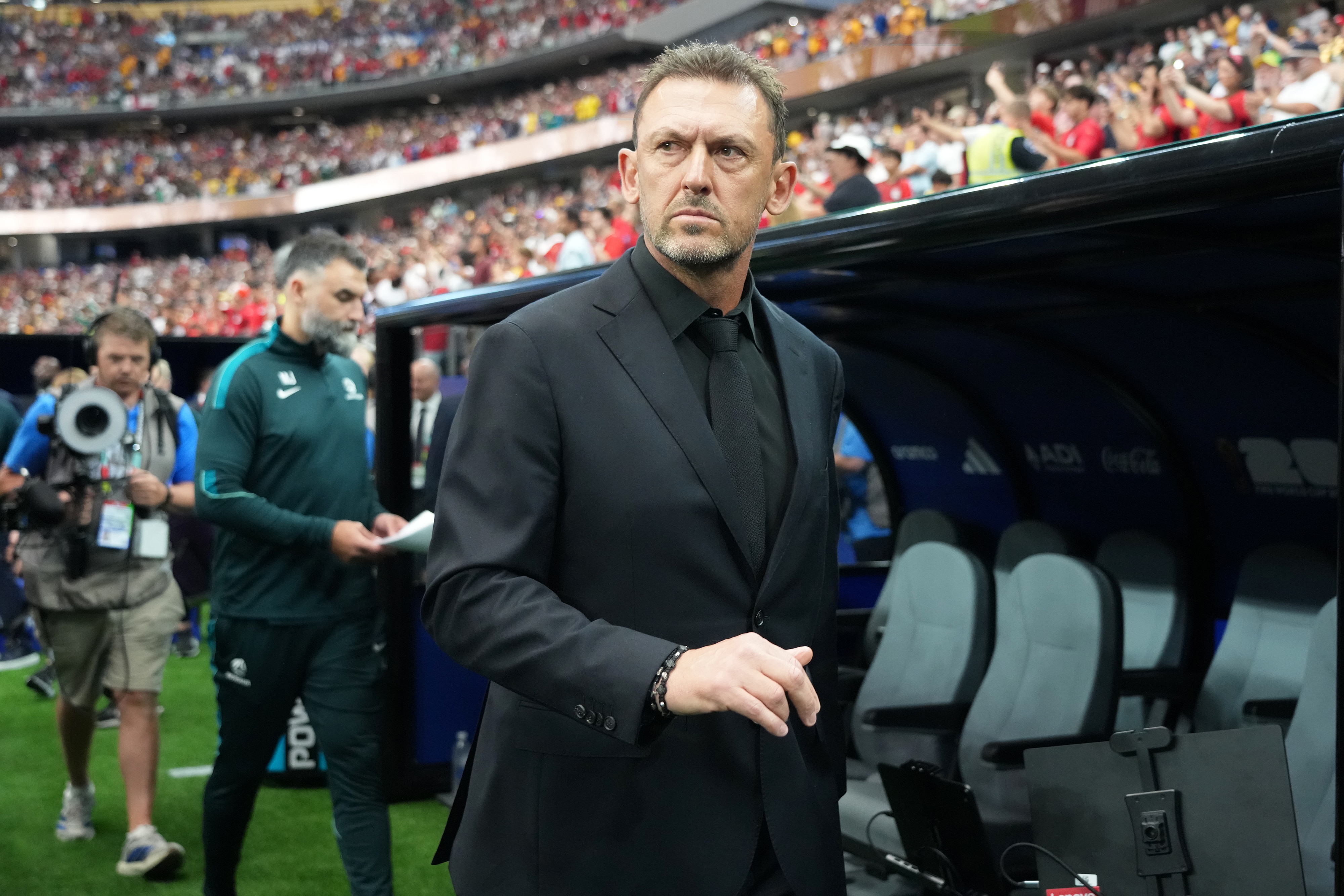 Schwarzer Slams Popovic's Goalkeeper Gamble: 'Messing With Things Too Much'