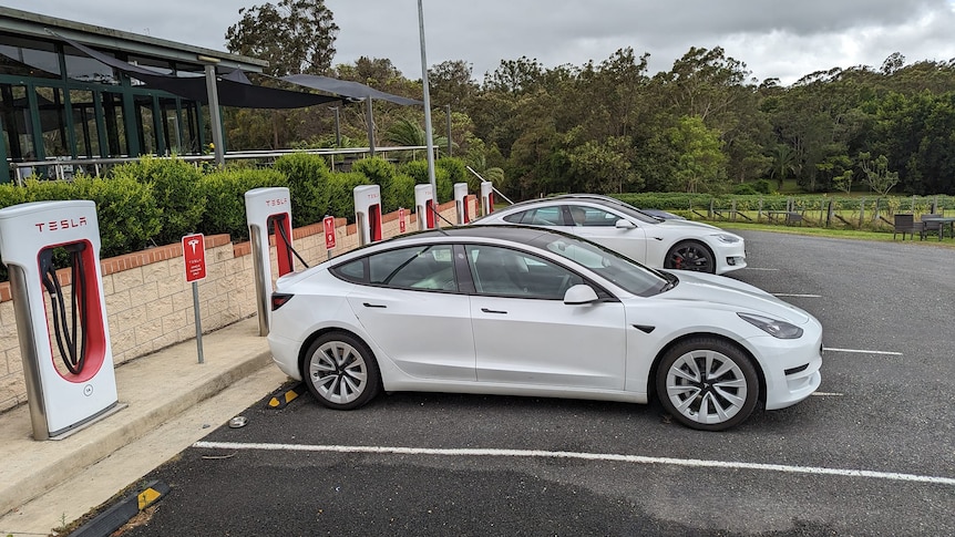 L’infrastructure de recharge des véhicules électriques dans la région NSW est insuffisante pendant les vacances