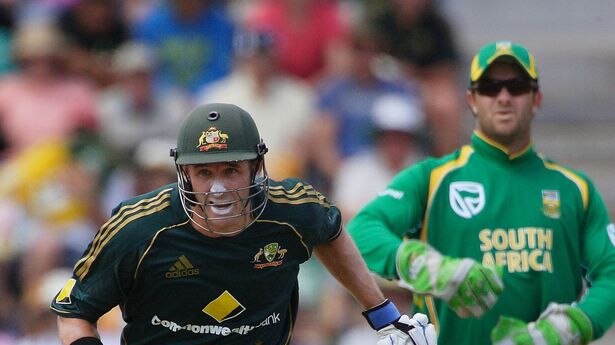 Mike Hussey goes for a run with Mark Boucher in the background