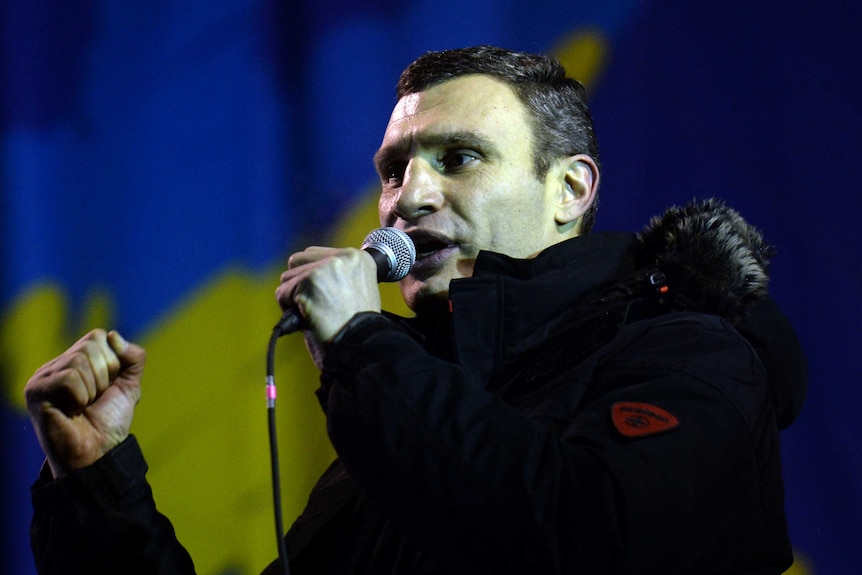 Vitali Klitschko delivers a speech in Kiev's Independence Square