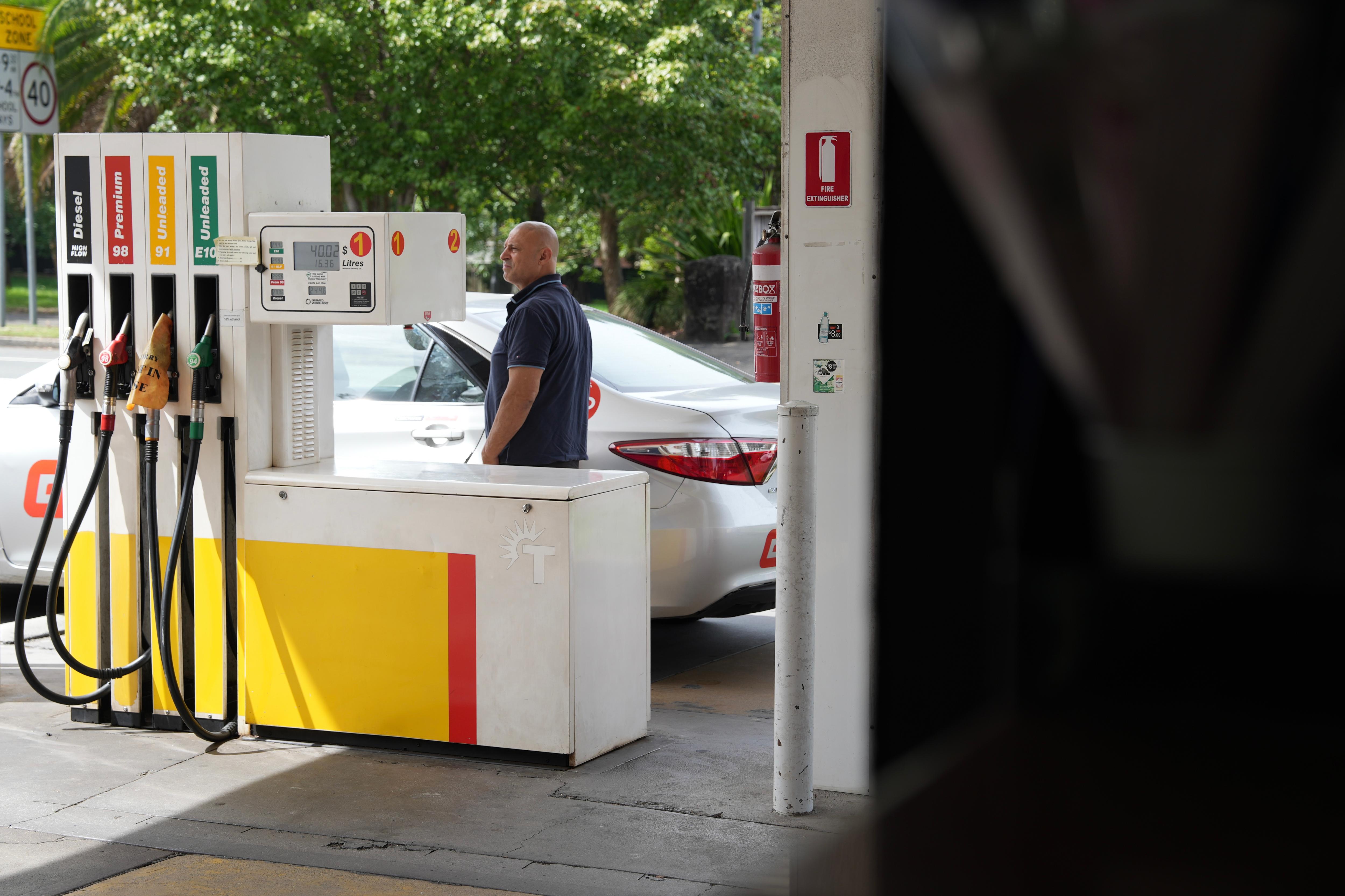 'Very quiet': Family-owned service station struggles as fuel nudges $3 a litre