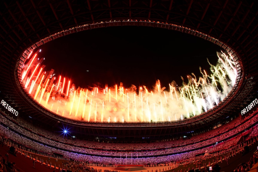 东京奥运主办方在闭幕式上向世界表示感谢。