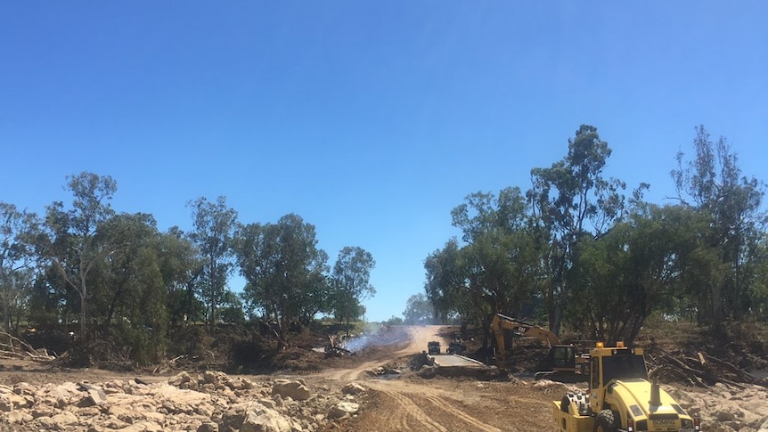 Acting PM Barnaby Joyce inspects devastation around Clarke Creek.