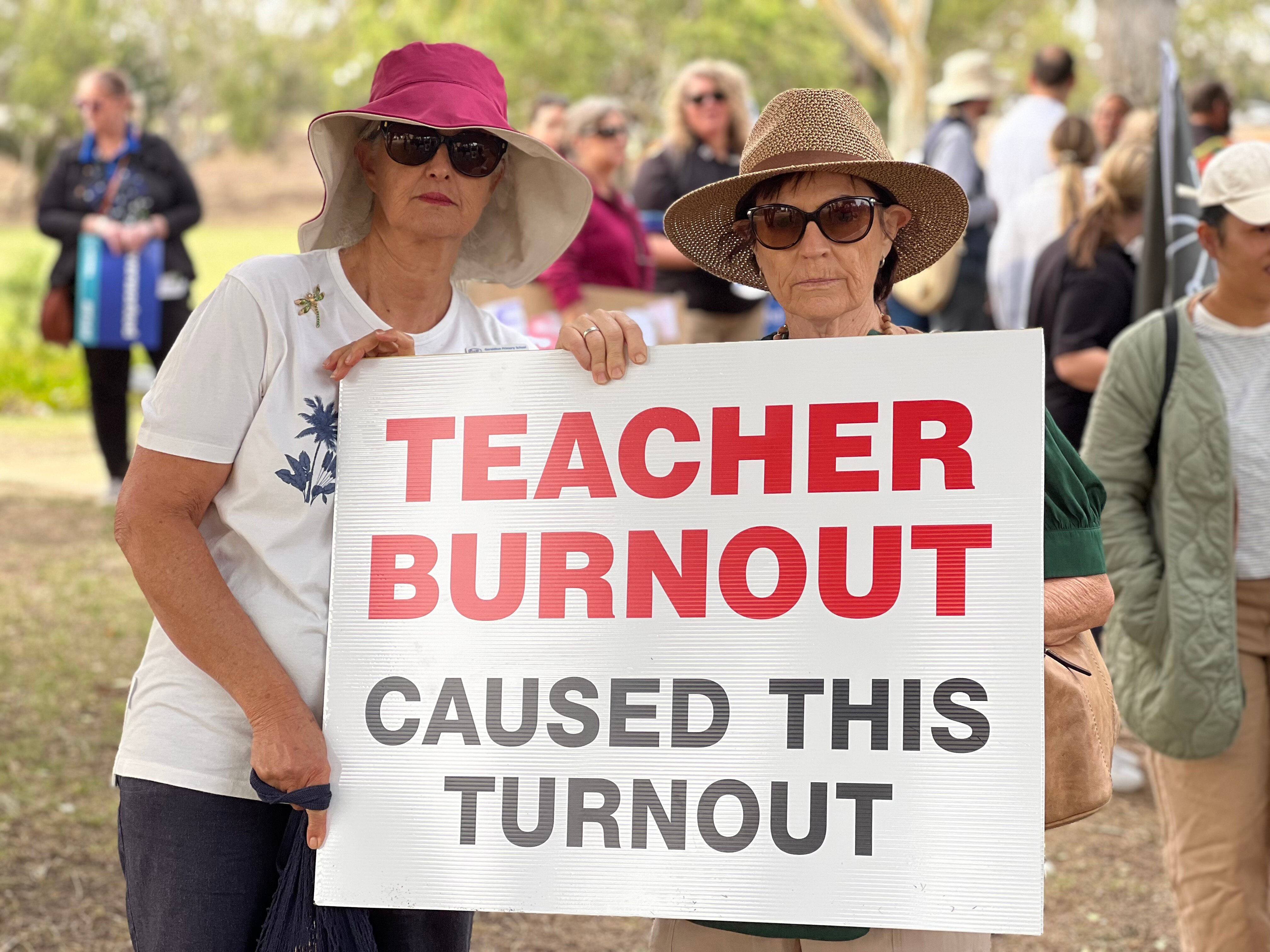 Why Are Aussie Teachers Quitting Online Abc Listen