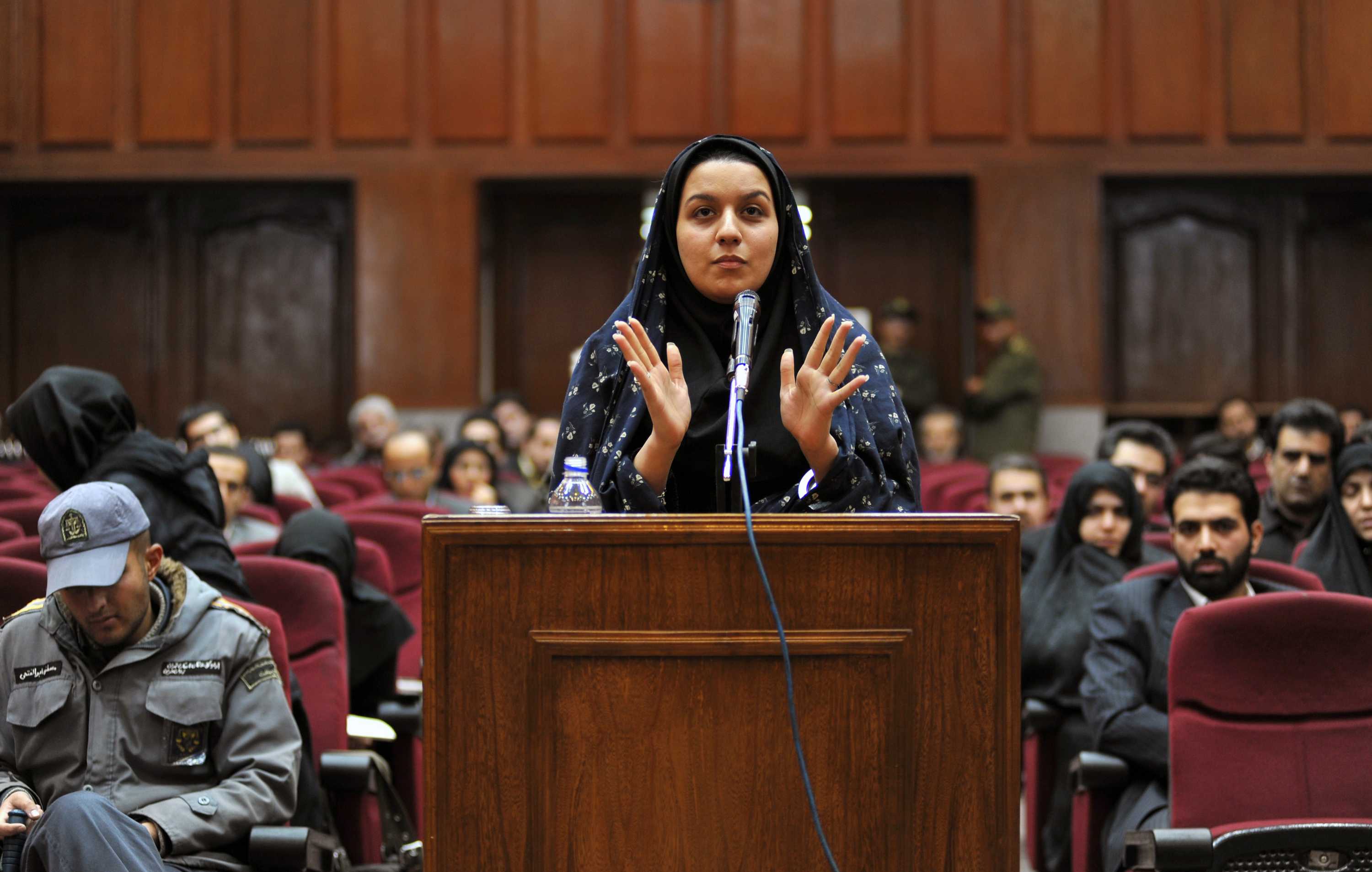 Iran hangs Reyhaneh Jabbari for stabbing murder, defying international