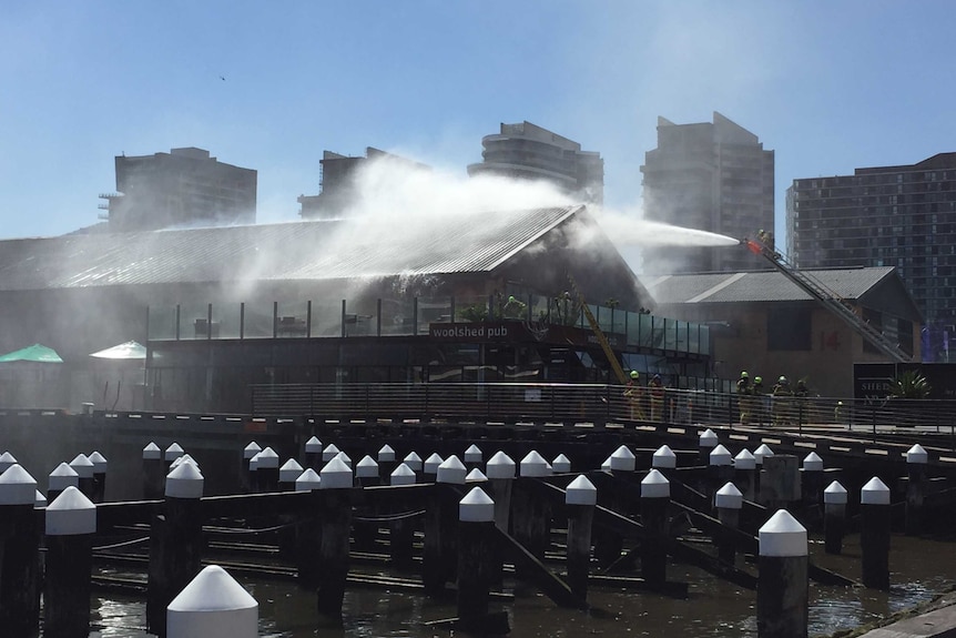 Wool Shed pub fire, Docklands.