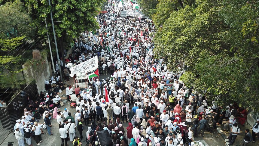 Aerial shot of the crowd of the few thousand protestors in Indonesia.