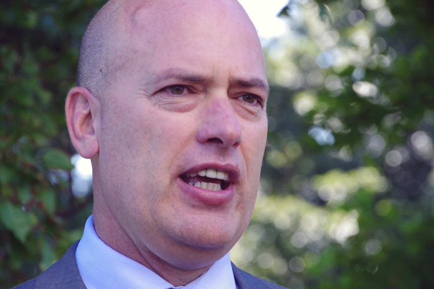 Head-shot of WA Transport Minister Dean Nalder.