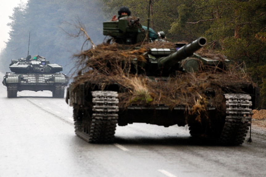 Russia orders troops to hasten their advance as Mariupol remains under  heavy shelling - ABC News