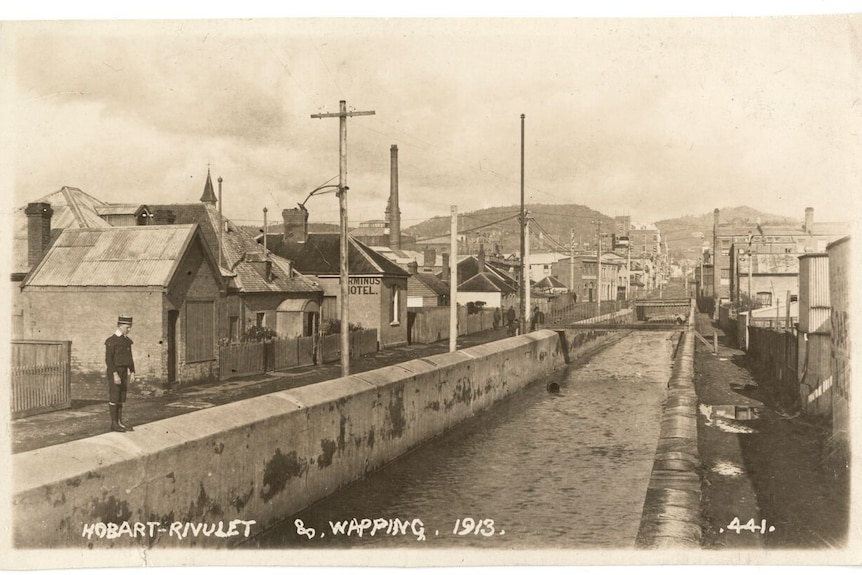 Historic photo of Wapping district in Hobart.