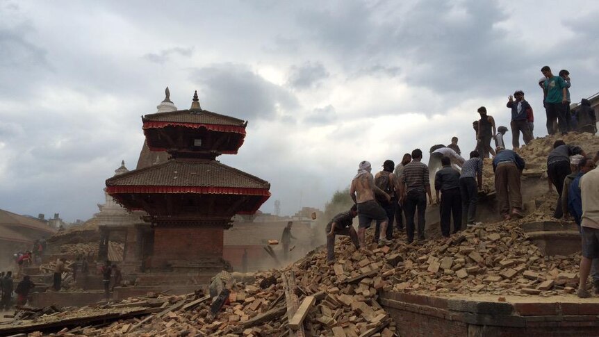 People search through rubble after Kathmandu earthquake