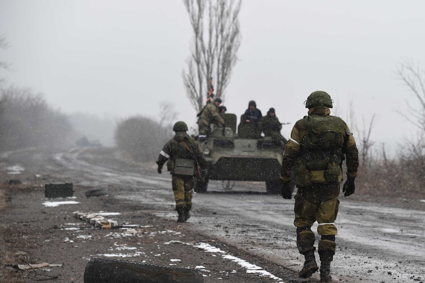 Pro-Russian separatist fighters near Uglegorsk
