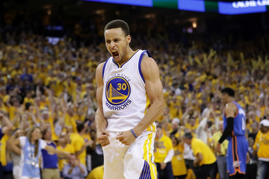 Stephen Curry celebrates Warriors' win