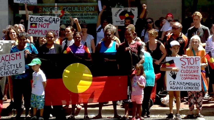 Alice Springs protest against Nigel Scullion