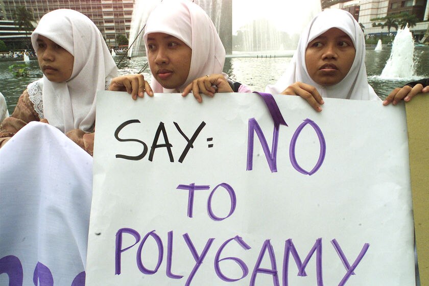 Indonesian women protest against polygamy