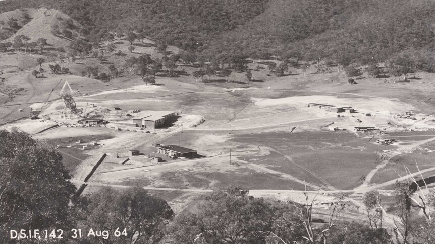 Construction of the Canberra Deep Space Communication Complex site at Tidbinbilla in 1964.