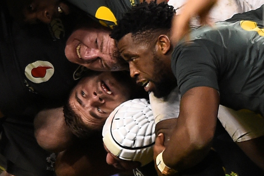 South Africa's Siya Kolisi and Ireland's Tadhg Furlong in action - Aviva Stadium, Dublin, Ireland - November 11