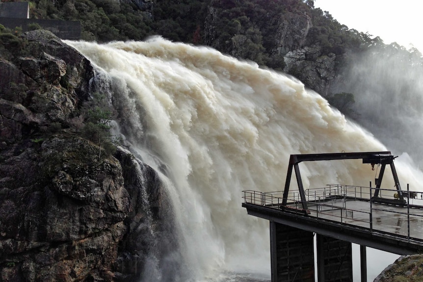 Cethana dam spillway